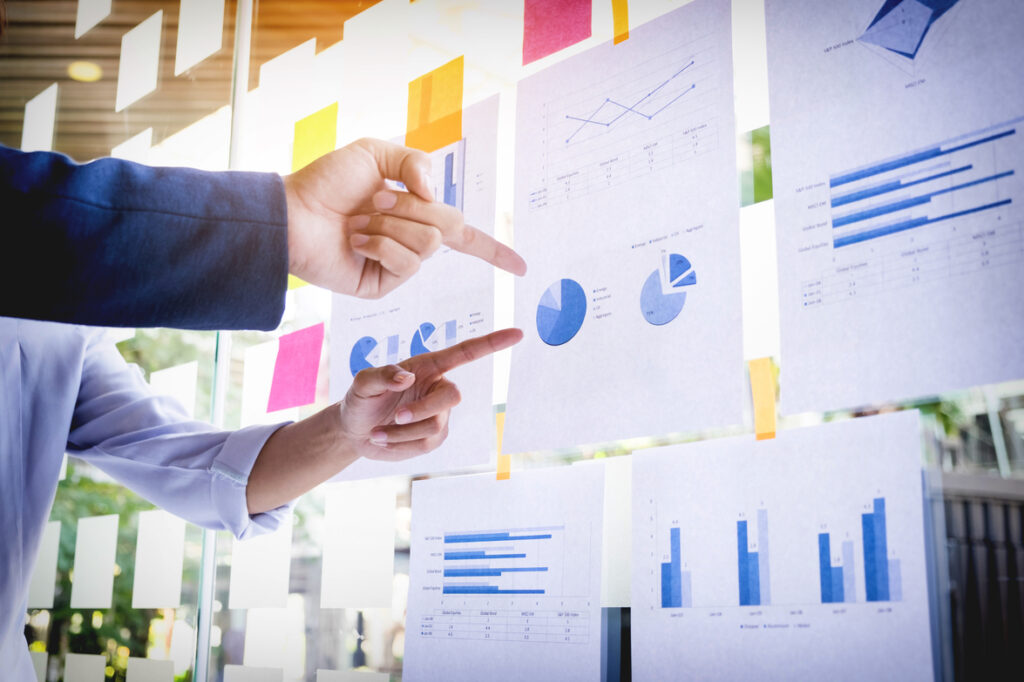 Faire carrière dans le consulting : du recrutement au projet client, un parcours du combattant ?