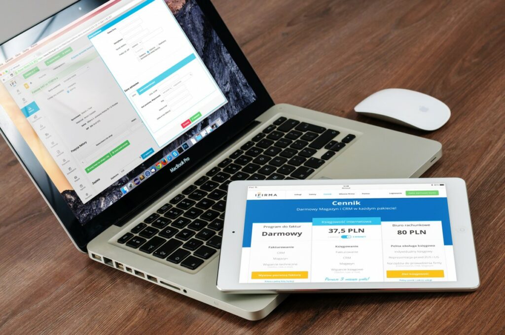 Quelles sont les pages obligatoires et légales que doit posséder un site internet ?