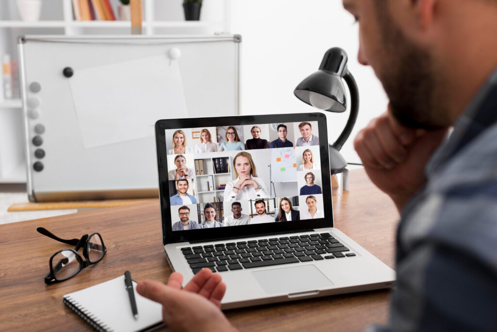Comment organiser des webinaires bilingues français-arabe ?